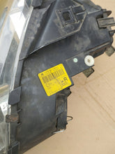 Load image into Gallery viewer, Frontscheinwerfer Audi A3 8P0941004D 8P0941003D Xenon Rechts oder Links SCH3885035027lx