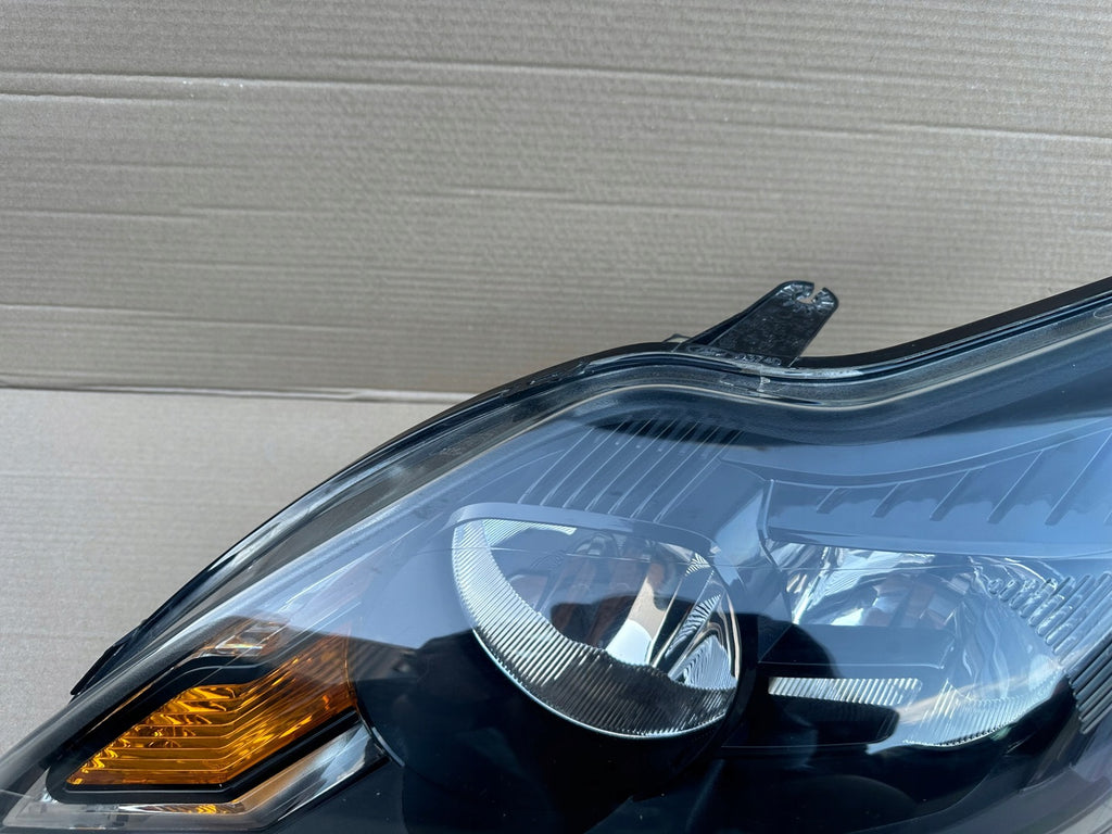 Frontscheinwerfer Ford Focus 8M51-13W030-CF Links Scheinwerfer Headlight SCH9571954481se