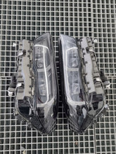 Laden Sie das Bild in den Galerie-Viewer, Frontscheinwerfer BMW 5A798D7 5A798D8 LED Ein Satz Scheinwerfer Headlight SCH7787854639mc