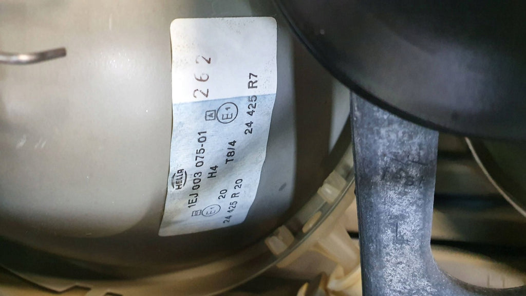 Frontscheinwerfer Mercedes-Benz W123 AWU16794 Links Scheinwerfer Headlight SCH2128108618sb