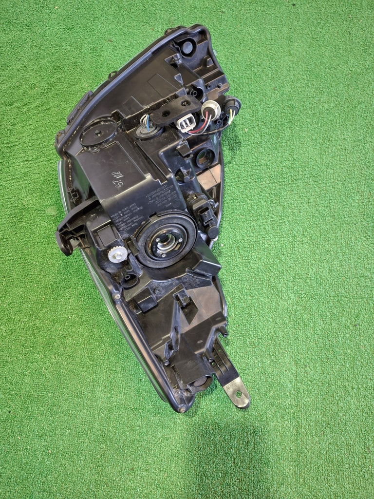 Frontscheinwerfer Toyota Yaris Rechts Scheinwerfer Headlight SCH5807829080pp