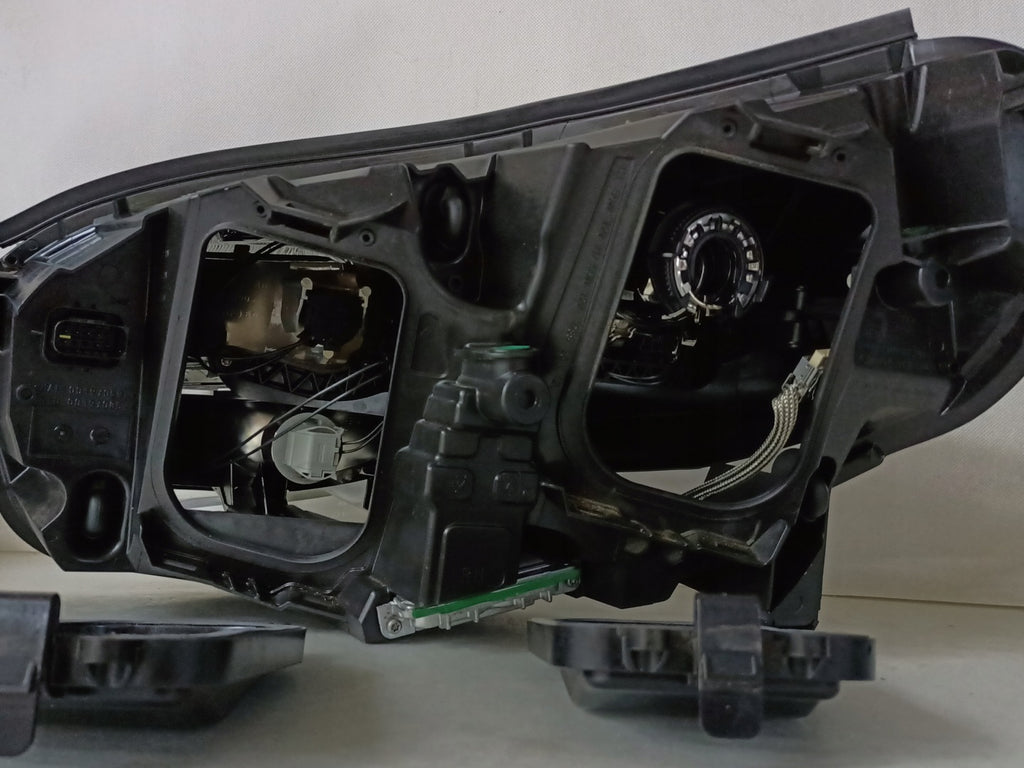 Frontscheinwerfer Opel Zafira Vivaro C 9832836480-00 Xenon Rechts Headlight SCH2746001189iw