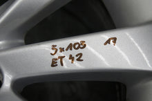 Load image into Gallery viewer, 1x Alufelge 17 Zoll 7.0&quot; 5x105 42ET Opel Astra J Rim Wheel