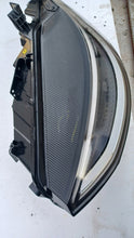 Laden Sie das Bild in den Galerie-Viewer, Frontscheinwerfer VW Id.3 10B941035A LED Links Scheinwerfer Headlight