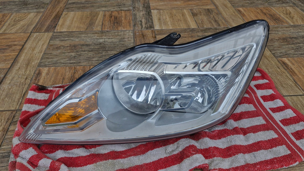Frontscheinwerfer Ford Focus 8M51-13101-AE Links Scheinwerfer Headlight SCH7021687548tl