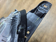 Laden Sie das Bild in den Galerie-Viewer, Frontscheinwerfer Mitsubishi Space Star Rechts Scheinwerfer Headlight