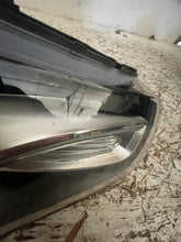 Load image into Gallery viewer, Frontscheinwerfer Audi A1 8X0941004N 8X0941003N Xenon Rechts Headlight SCH3790210673xd