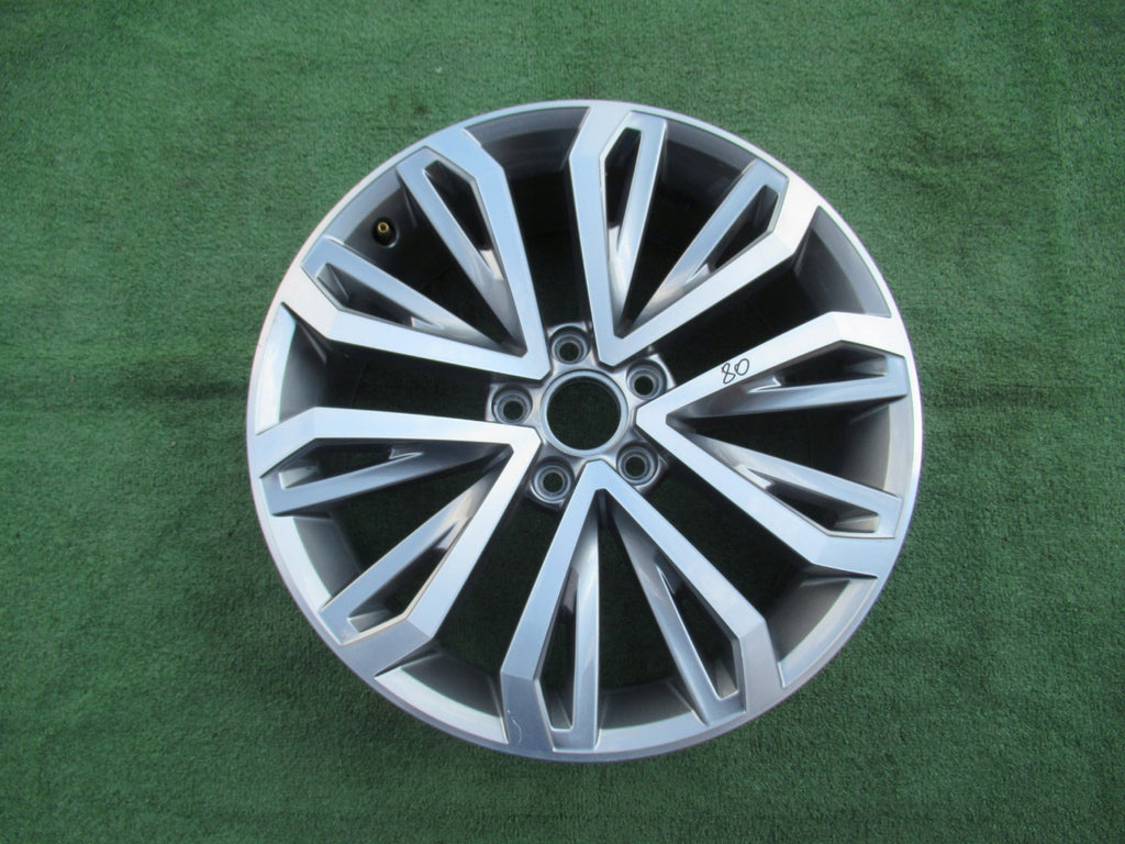 1x Alufelge 18 Zoll 7.0" 5x112 45ET Glanz Grau 2GA601025 Mg Montego T-Roc