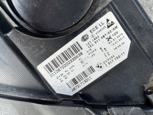 Laden Sie das Bild in den Galerie-Viewer, Frontscheinwerfer BMW F11 F10 7317132-11 Xenon Rechts Scheinwerfer Headlight SCH5360837373hb