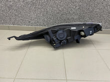 Load image into Gallery viewer, Frontscheinwerfer Ford Fiesta Links Scheinwerfer Headlight SCH1750232974tk
