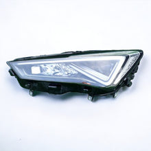 Laden Sie das Bild in den Galerie-Viewer, Frontscheinwerfer Seat Tarraco 5FJ941007E full LED Links Scheinwerfer Headlight