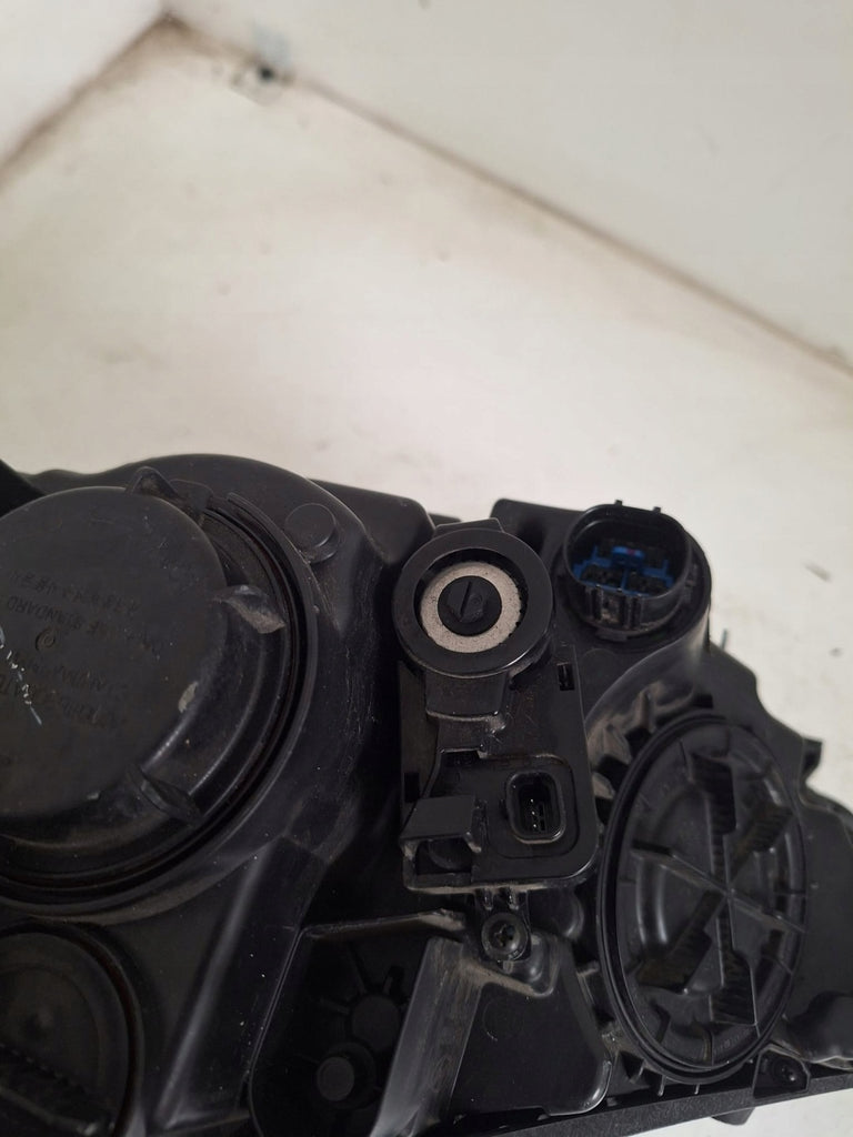 Frontscheinwerfer Hyundai Tucson 92102D7100 Rechts Scheinwerfer Headlight SCH9670341341eg