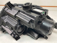 Laden Sie das Bild in den Galerie-Viewer, Frontscheinwerfer Ford Ecosport GN15-13D155-HE Links Scheinwerfer Headlight SCH7330128498pm