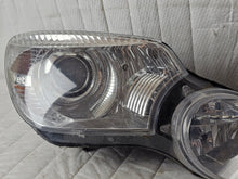 Laden Sie das Bild in den Galerie-Viewer, Frontscheinwerfer Skoda Yeti 5L1941016B 1K0941329 Xenon Rechts Headlight