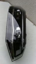 Laden Sie das Bild in den Galerie-Viewer, Frontscheinwerfer VW Polo 2G1941036H LED Rechts Scheinwerfer Headlight SCH1719387578vm