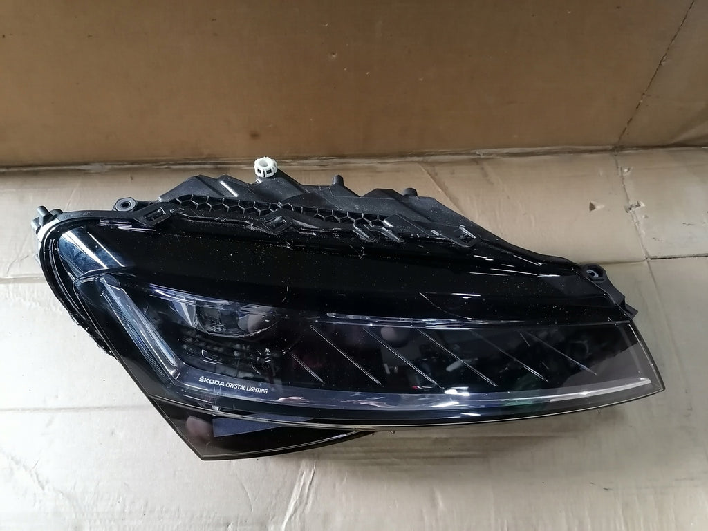 Frontscheinwerfer Skoda Superb III 3V1941016D Full LED Rechts Headlight