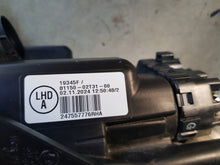 Laden Sie das Bild in den Galerie-Viewer, Frontscheinwerfer Toyota Corolla 81150-02T31-00 Links Scheinwerfer Headlight SCH9025368729zu