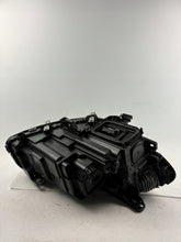 Laden Sie das Bild in den Galerie-Viewer, Frontscheinwerfer Mercedes-Benz W246 A2469063301 Links Scheinwerfer Headlight SCH3503747565am