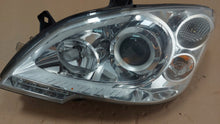Laden Sie das Bild in den Galerie-Viewer, Frontscheinwerfer Mercedes-Benz Viano A6398202861 Xenon Links Headlight SCH3457051026em