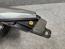 Laden Sie das Bild in den Galerie-Viewer, Frontscheinwerfer Ford Grand C-Max II F1BB13C152 Xenon Rechts Headlight SCH5079402796he