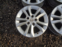Laden Sie das Bild in den Galerie-Viewer, 4x Alufelge 16 Zoll 6.0" 5x110 40ET Silber Opel Corsa E D Rim Wheel FEL1688716183qn