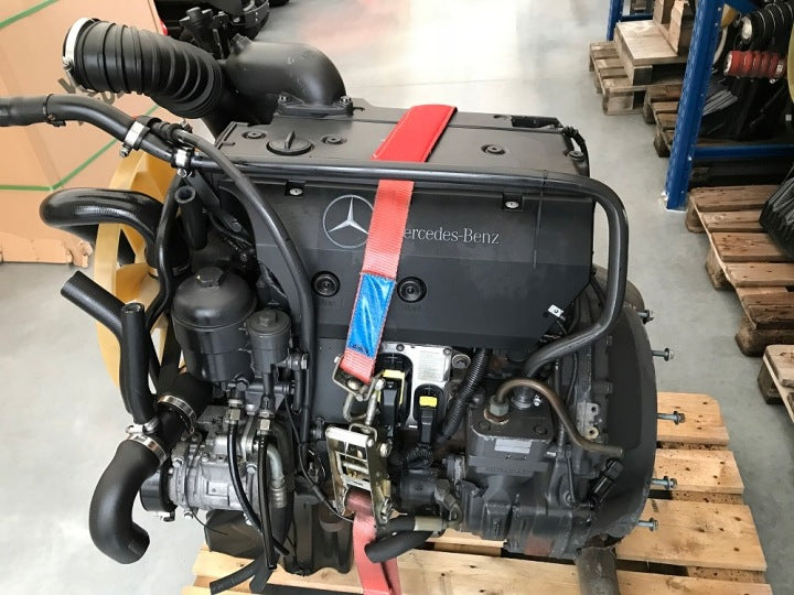 Motor Mercedes-Benz Vario OM904LA 390TKm Engine Komplett MOT4692236727zs