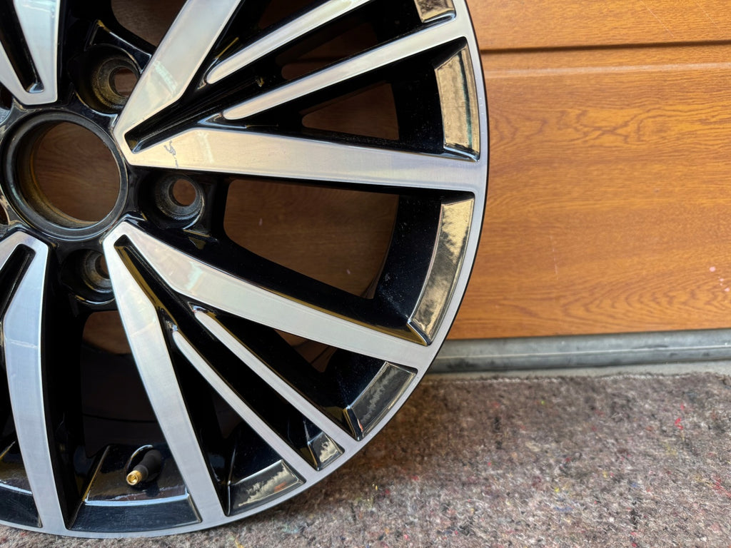 1x Alufelge 16 Zoll 6.5" 5x112 46ET 5G0601025CD VW Golf Vii Rim Wheel FEL7339797896fm