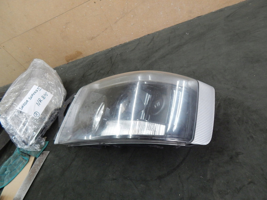 Frontscheinwerfer Renault 21554749 Links Scheinwerfer Headlight SCH6427796156wx