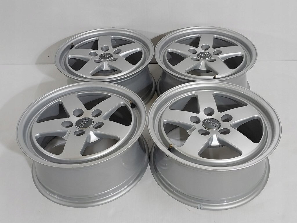 4x Alufelge 16 Zoll 7.0" 5x112 35ET Glanz Silber 8W0601025 Audi Rim Wheel