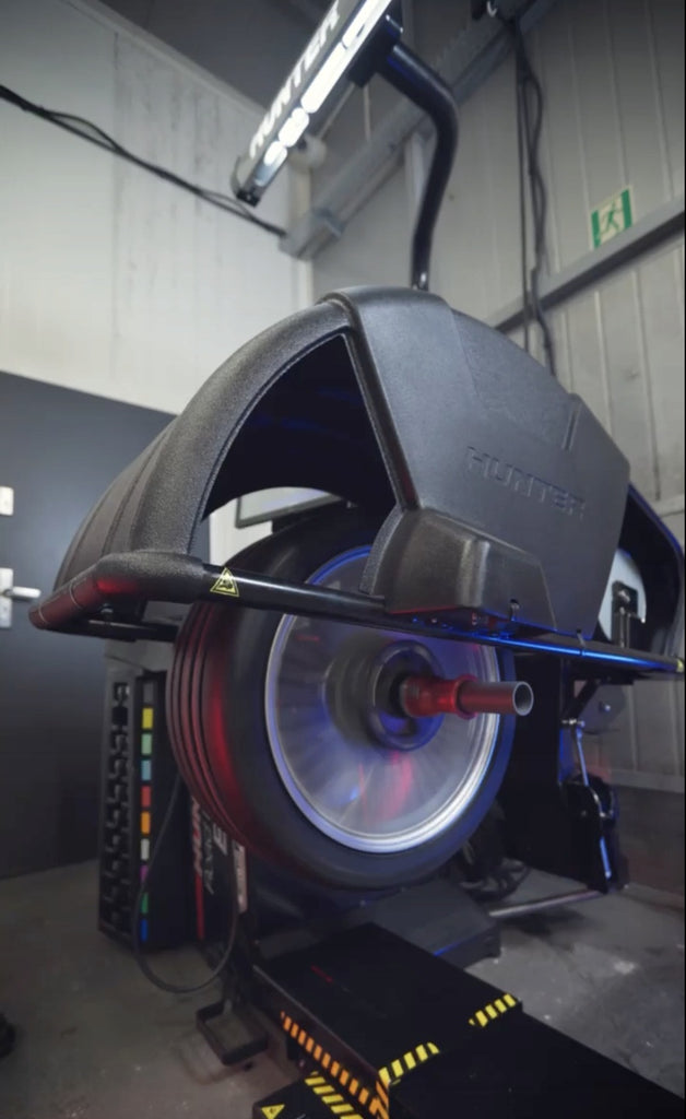 1x Alufelge 18 Zoll 8.0" 5x112 44ET 3V0601025R Skoda Superb Rim Wheel