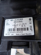 Load image into Gallery viewer, Frontscheinwerfer VW Polo 6r 6C1941005B Links Scheinwerfer Headlight SCH4644612332ka