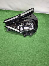 Laden Sie das Bild in den Galerie-Viewer, Frontscheinwerfer Citroën C4 III 73243669 4K0807437 Full LED Links Headlight SCH9607427260if