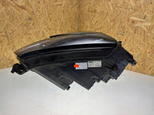 Laden Sie das Bild in den Galerie-Viewer, Frontscheinwerfer Skoda Karoq 57B941016D Rechts Scheinwerfer Headlight SCH9515400483mb