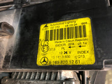 Laden Sie das Bild in den Galerie-Viewer, Frontscheinwerfer Mercedes-Benz W169 A1698201261 Xenon Rechts Headlight SCH8432227965zt