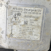 Laden Sie das Bild in den Galerie-Viewer, Frontscheinwerfer Mercedes-Benz W212 A2128205861 Xenon Rechts Headlight SCH8315683282pq