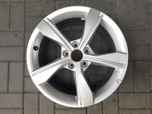 Laden Sie das Bild in den Galerie-Viewer, 1x Alufelge 17 Zoll 7.5" 5x112 38ET Glanz Silber 8W0601025EH Audi A4 B9 FEL7354199605gz