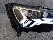 Laden Sie das Bild in den Galerie-Viewer, Frontscheinwerfer Audi Q3 83A941034 Rechts Scheinwerfer Headlight