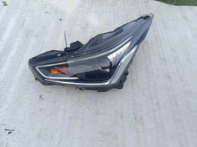 Laden Sie das Bild in den Galerie-Viewer, Frontscheinwerfer Toyota Aygo 81170-0H210 LED Links Scheinwerfer Headlight SCH5117929115oh
