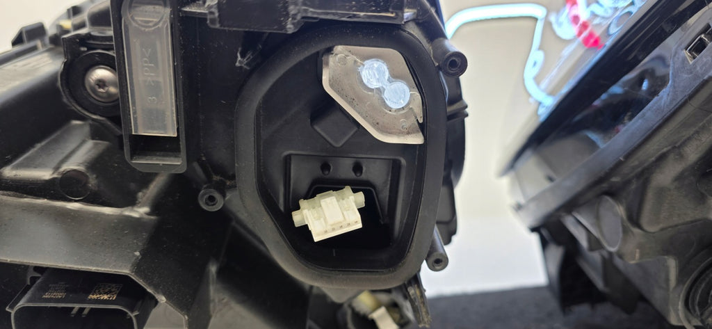 Frontscheinwerfer Ford Puma R1TB-13E017-AD R1TB-13E016-AD Full LED Ein Satz SCH3040653970in