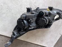 Load image into Gallery viewer, Frontscheinwerfer Hyundai I30 III 92102-G4XXX Rechts Scheinwerfer Headlight SCH2533433868vo