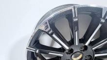Laden Sie das Bild in den Galerie-Viewer, 1x Alufelge 18 Zoll 5x114.3 403002502R Renault E-Tech Rim Wheel FEL4303211215dr