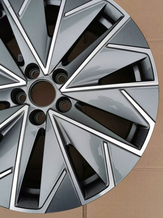 1x Alufelge 17 Zoll 658601025AA Skoda Scala Kamiq Rim Wheel FEL7243616460tn