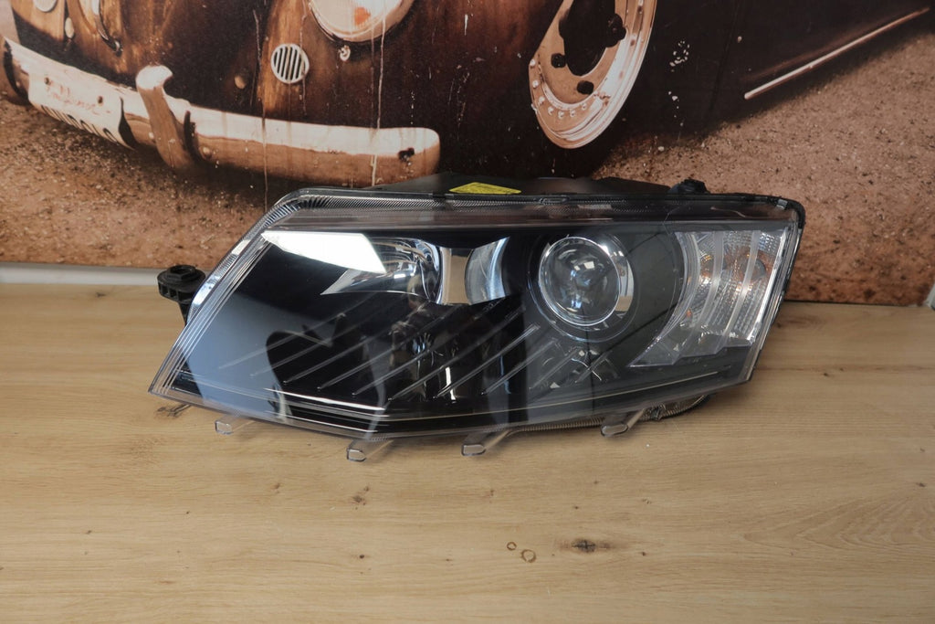 Frontscheinwerfer Skoda Octavia III 5E1941015B Xenon Links Headlight SCH8364141842vv