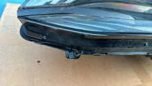 Laden Sie das Bild in den Galerie-Viewer, Frontscheinwerfer Kia Ev6 Links Scheinwerfer Headlight SCH6435730661vu