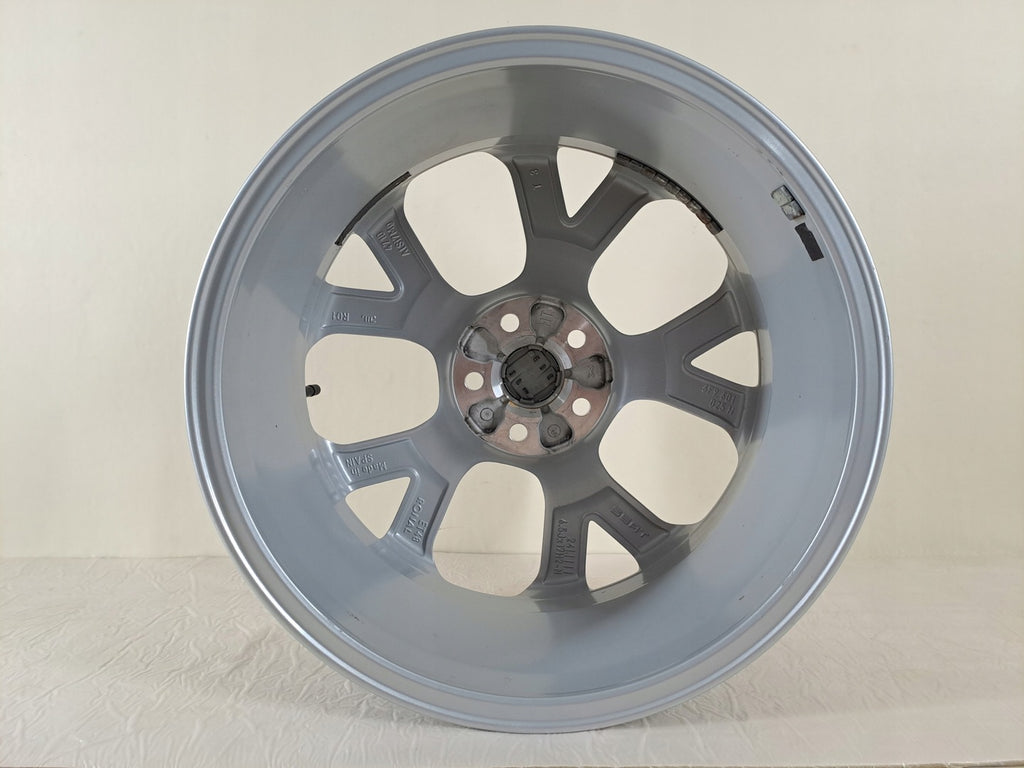 1x Alufelge 17 Zoll 6.5" 5x100 48ET Glanz Silber 6F9601025H Seat Arona Rim Wheel