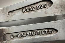 Laden Sie das Bild in den Galerie-Viewer, 1x Alufelge 18 Zoll 8.5" 5x112 29ET Glanz Silber 8W0601025DE Audi A5 A4 FEL8949762514hu