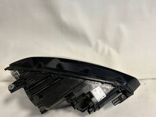 Laden Sie das Bild in den Galerie-Viewer, Frontscheinwerfer VW Touran 5TB941081A Full LED Links Scheinwerfer Headlight