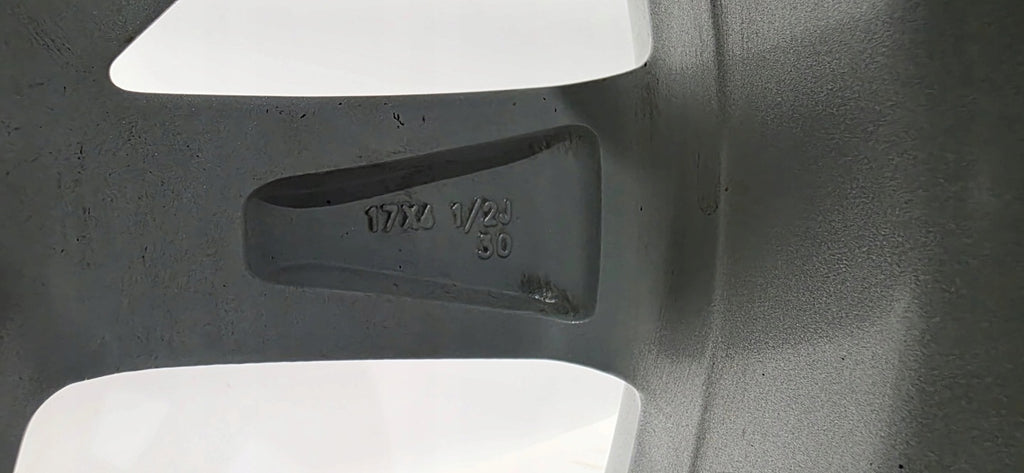 1x Alufelge 17 Zoll 7.0" 5x114.3 50ET HL8103 Toyota Auris Rim Wheel FEL5005681895xi
