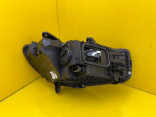 Laden Sie das Bild in den Galerie-Viewer, Frontscheinwerfer Mercedes-Benz W206 A2069066104 LED Links Headlight SCH9129248341es