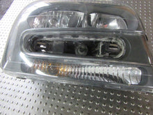 Laden Sie das Bild in den Galerie-Viewer, Frontscheinwerfer Chevrolet Trailblazer 40280748 Rechts Scheinwerfer Headlight